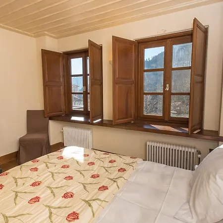 Epoches 4* Karpenísion