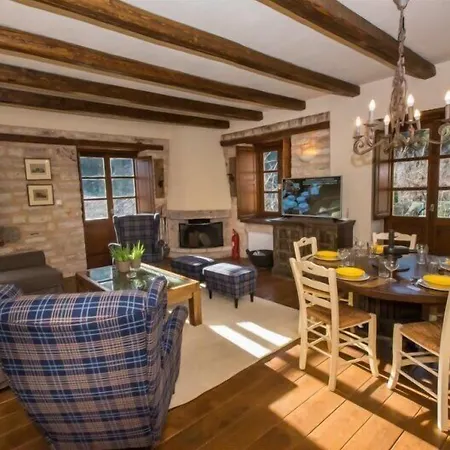 Epoches Karpenísion