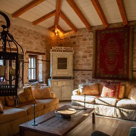 Epoches 4* Karpenísion