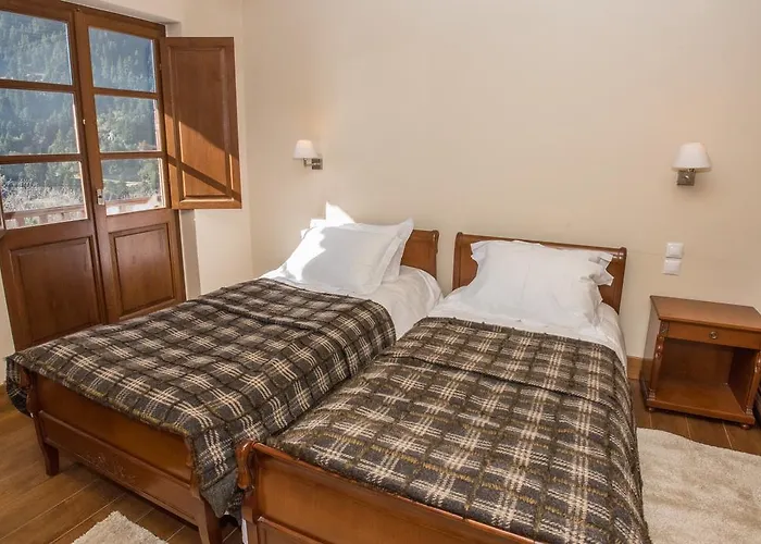 Epoches Πανσιόν