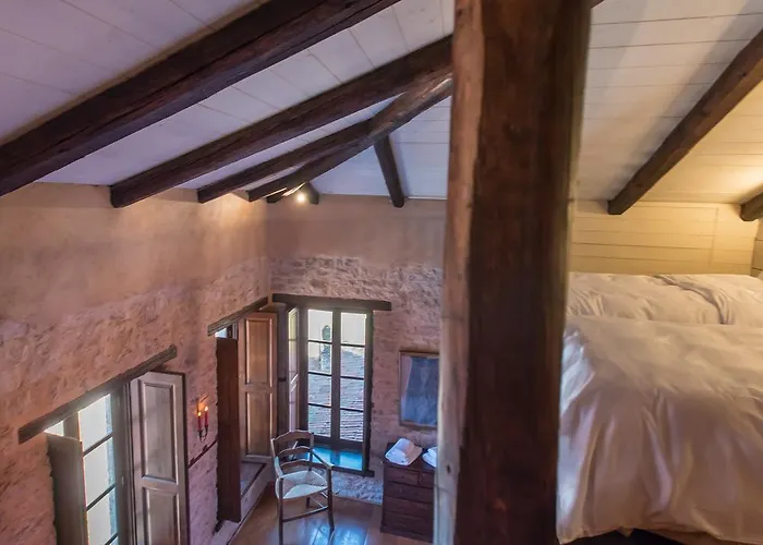 Epoches Πανσιόν 4*