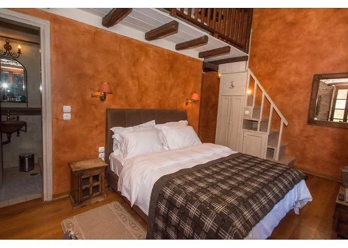 Πανσιόν Epoches 4*